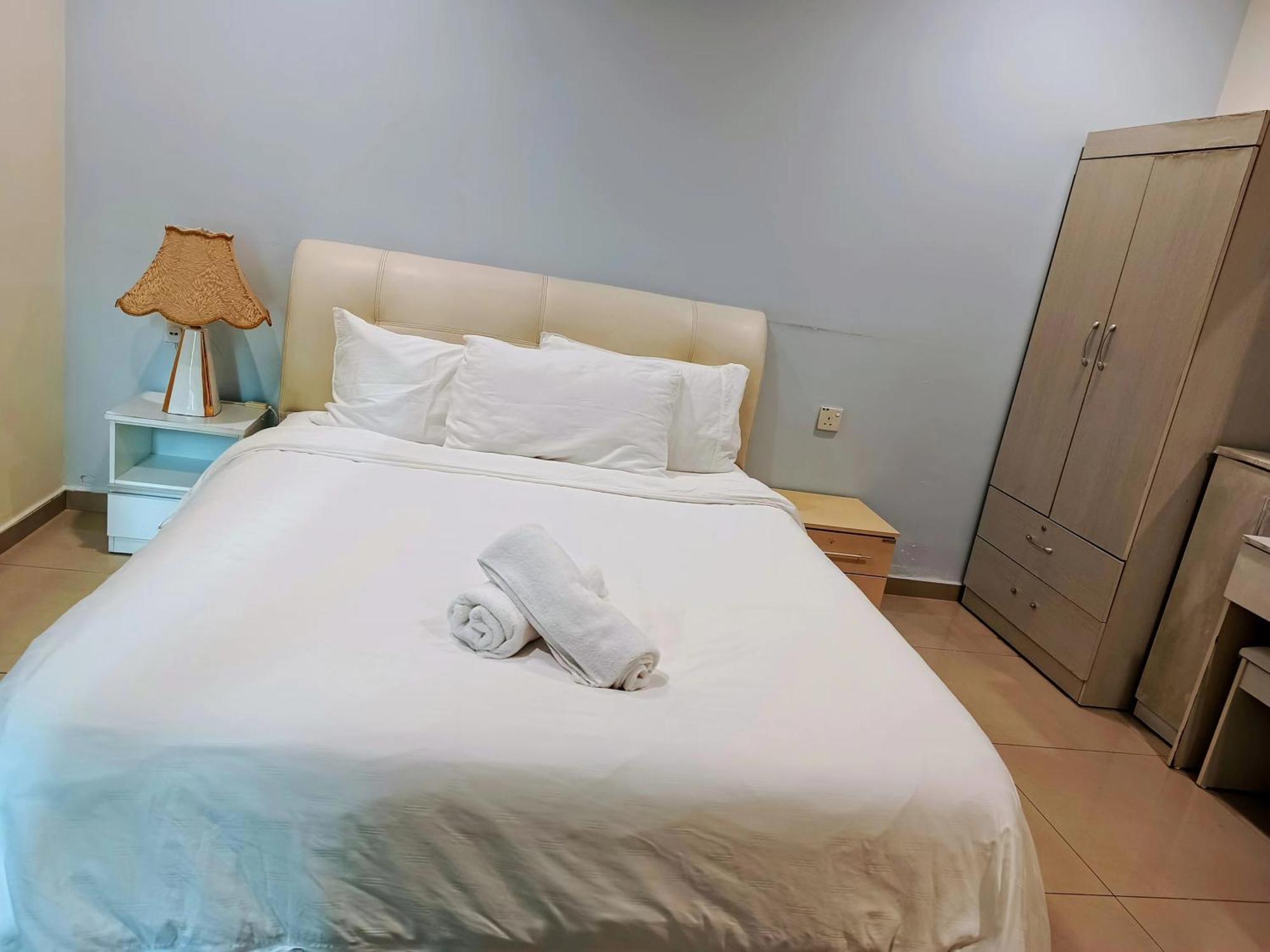 Melaka Beachfront Villa With Pool Kültér fotó