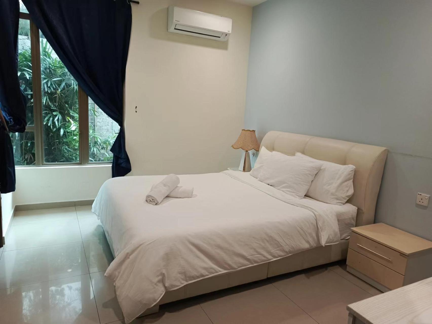 Melaka Beachfront Villa With Pool Kültér fotó